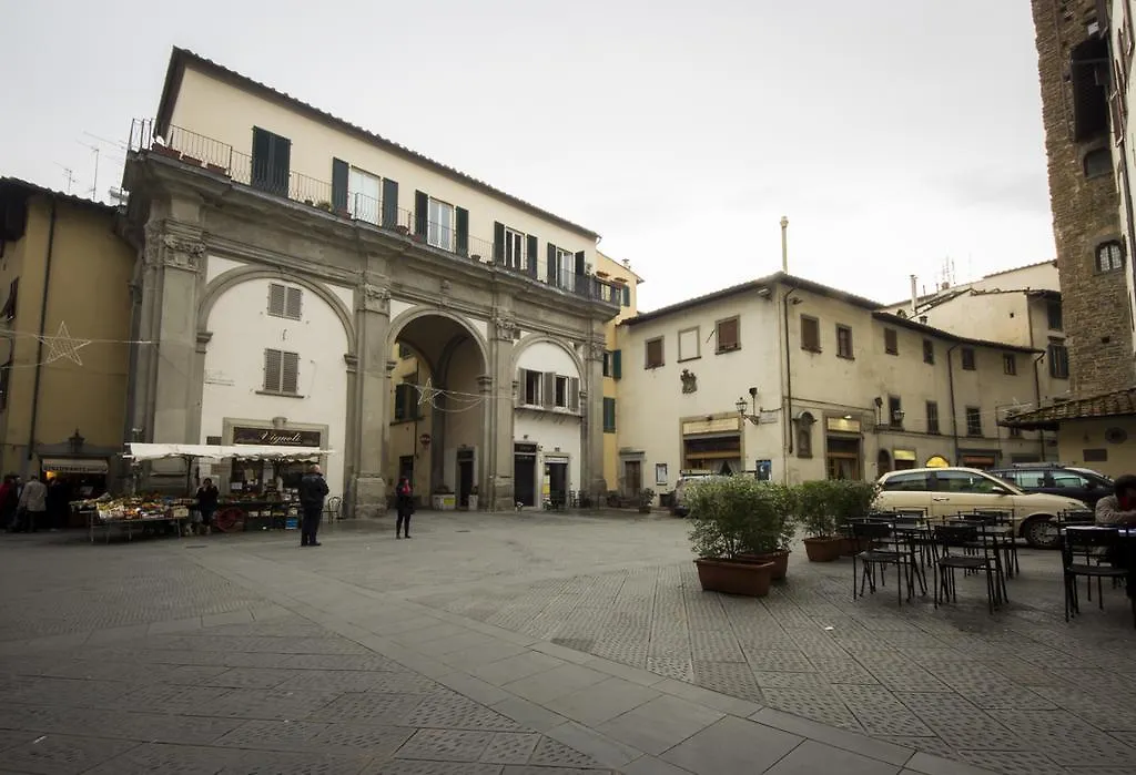 House In The San Pier Maggiore Arch Apartment Florence Italy